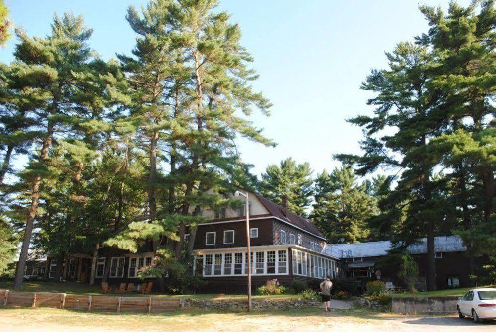 Pine Lodge Bristol Exterior foto